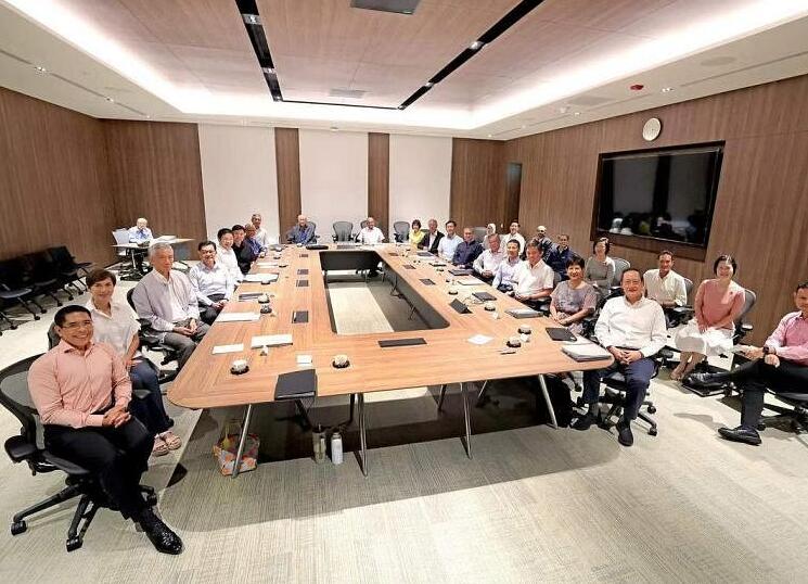 新加坡：政府迎来新一轮领导层，黄循财主持首次内阁会议