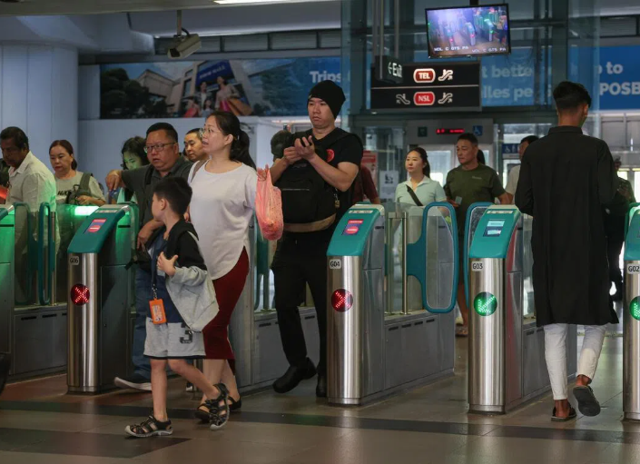 新加坡地铁优化再升级：800个新闸门投入使用